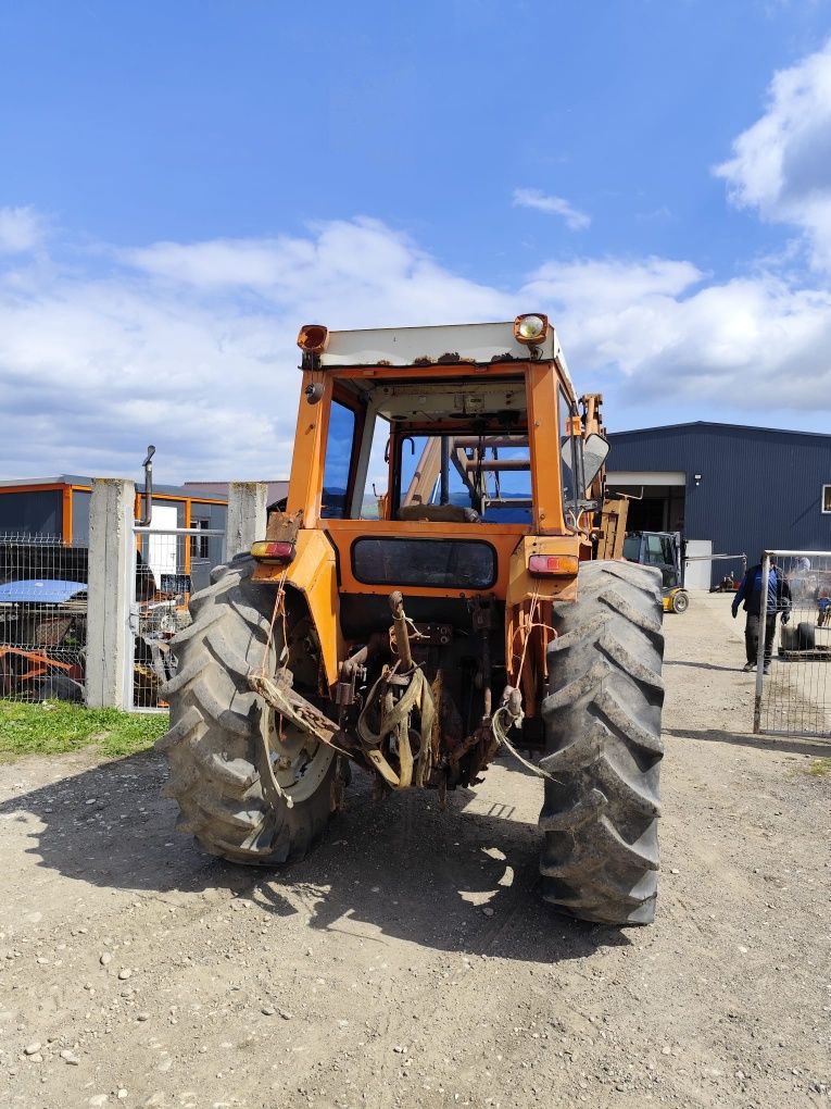 Tractor fiat 1000 4x4 cu incarcator IMPECABIL