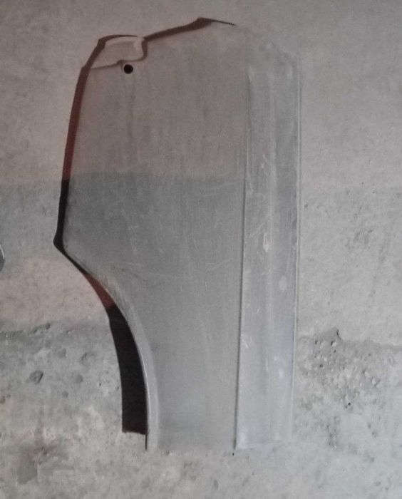 Заднее крыло и Фартук от москвича