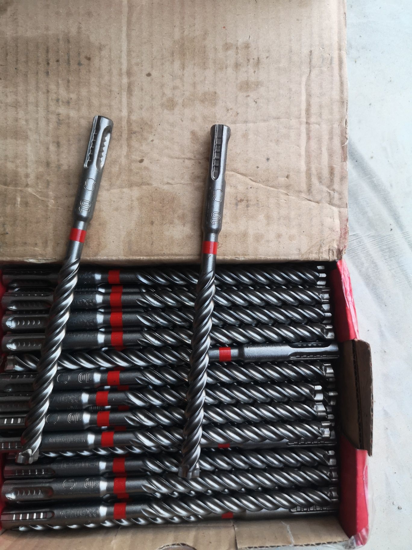 Hilti ф10 бургия за бетон