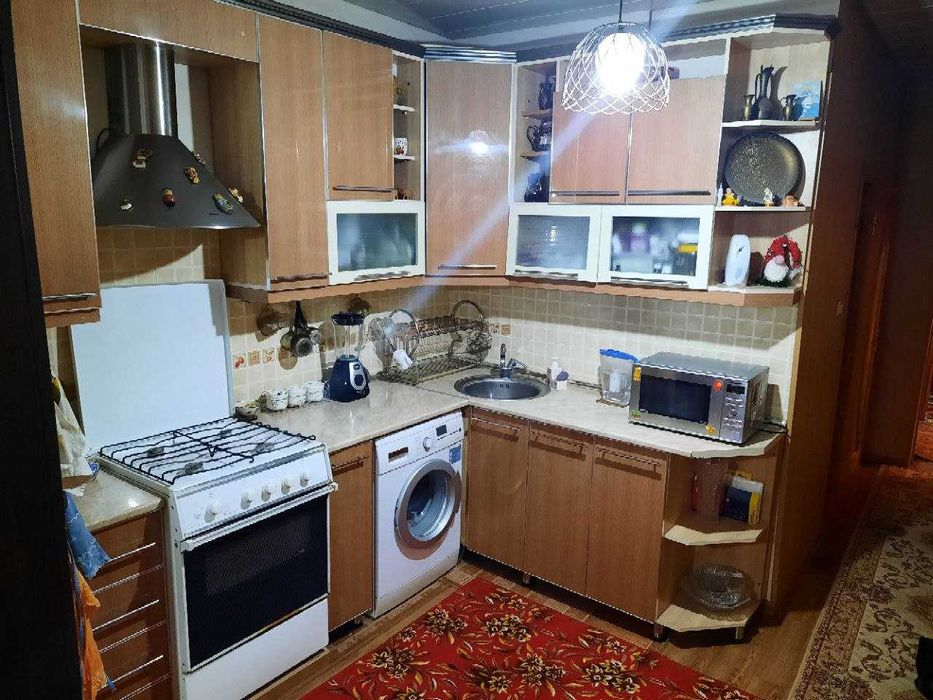 Карасу-1 4-комнатная 4\4\5 Мирзо-Улугбекский район