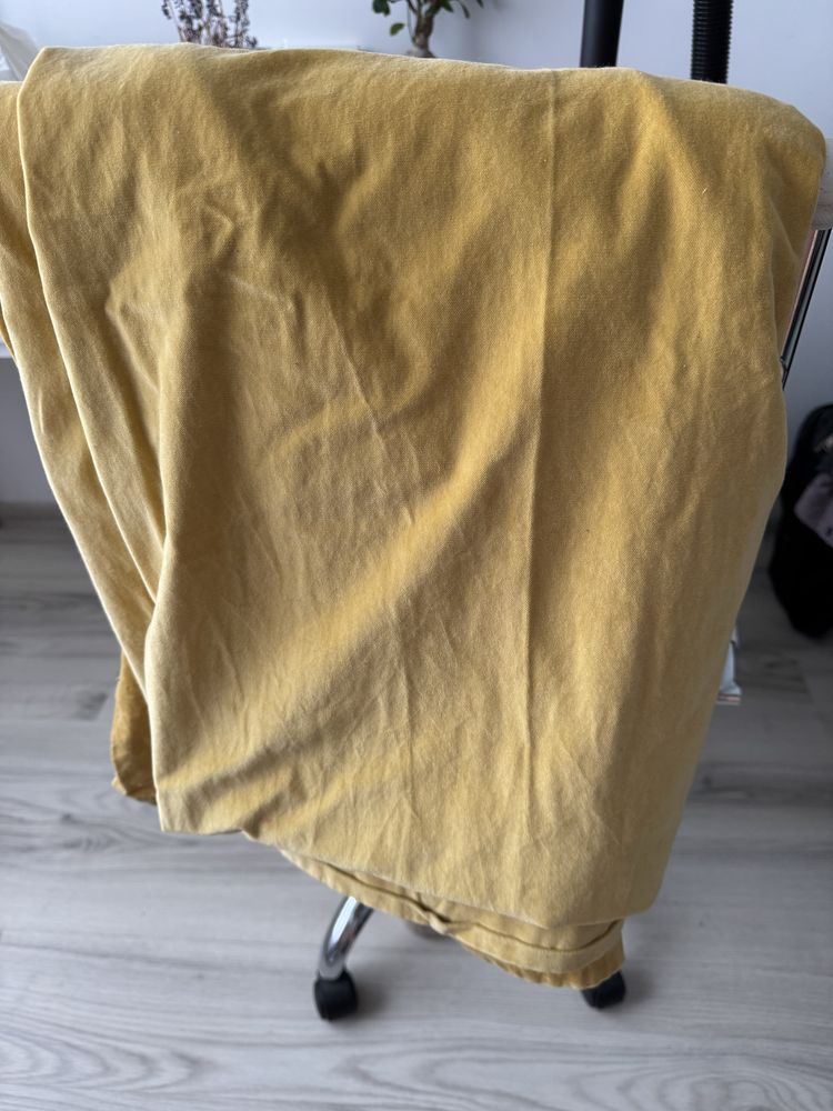 Draperie galbena semi opaca