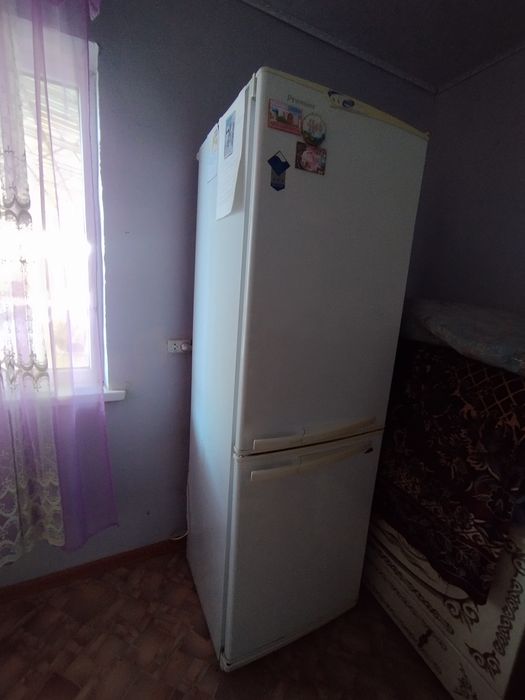 Продается Холодильник