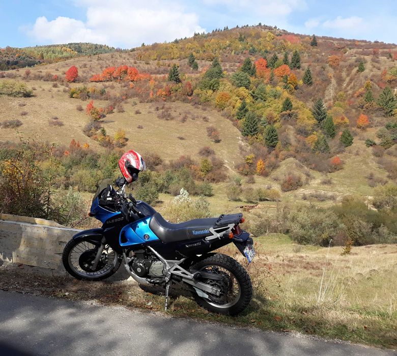 Vand motocicleta Kawasaki KLE 500, 2004, pret 2000 Euro.