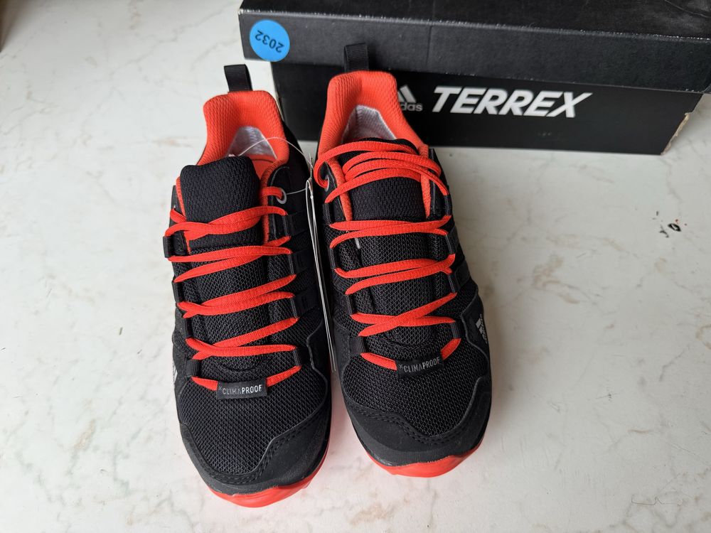 Adidas Terrex AX2R CP K – măr. 32, noi cu etichetă, Climaproof