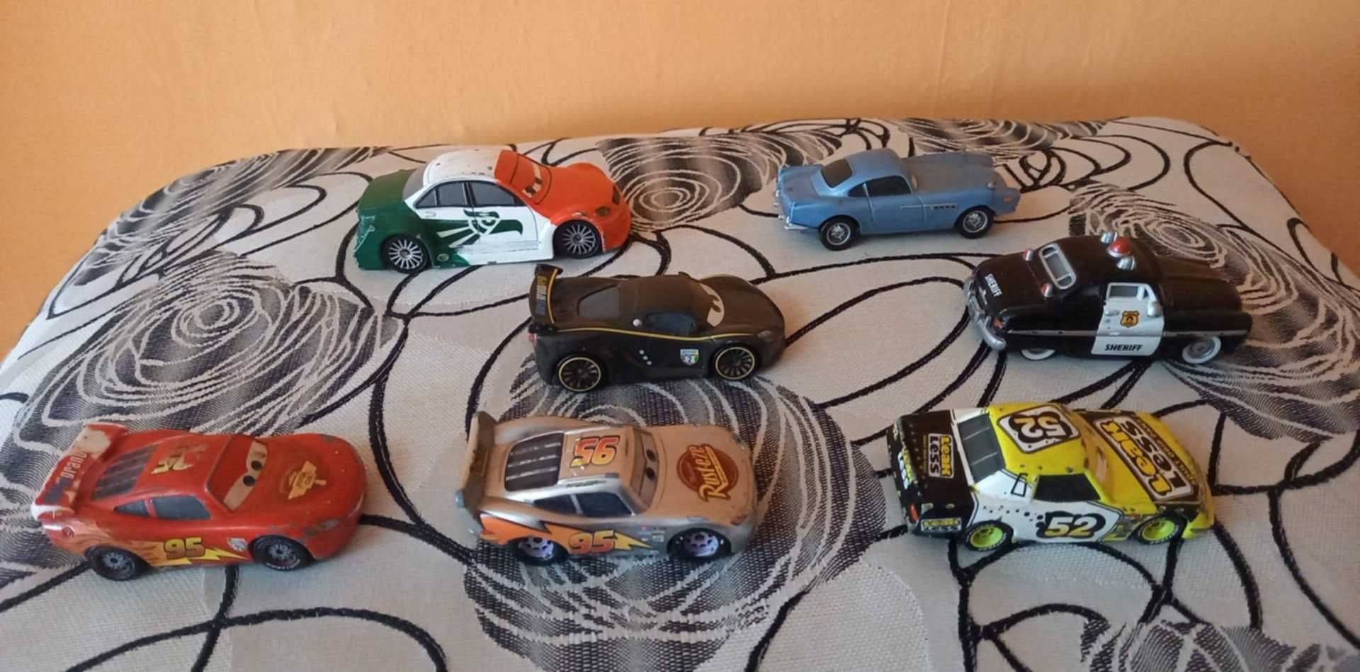 Оригинални, метални колички от серията McQueen.