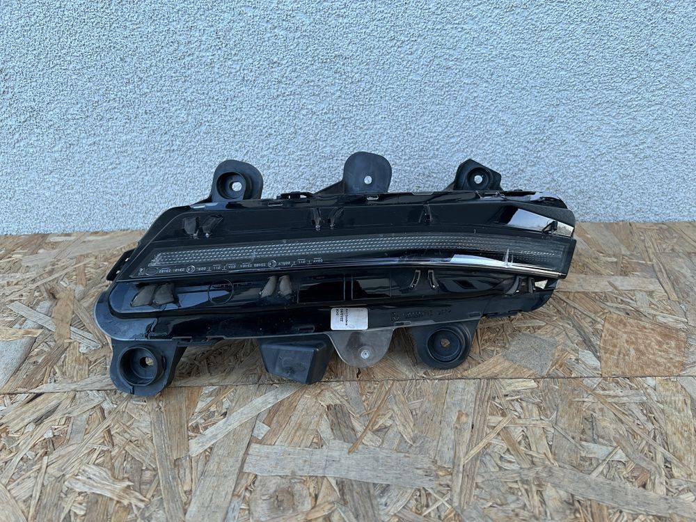 Proiector DRL DayLight LED dreapta Peugeot 3008 5008 II Facelift 2020+