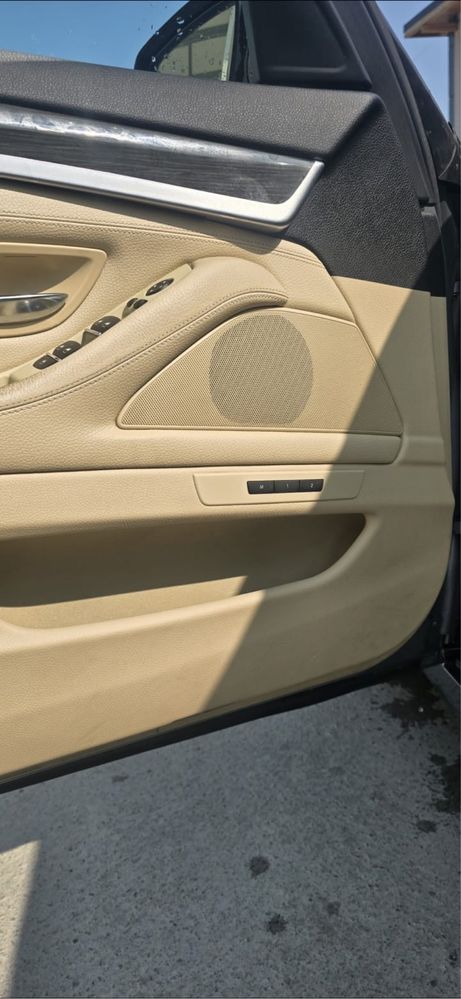 BMW Seria 5 / BMW 520 / F10 2012
