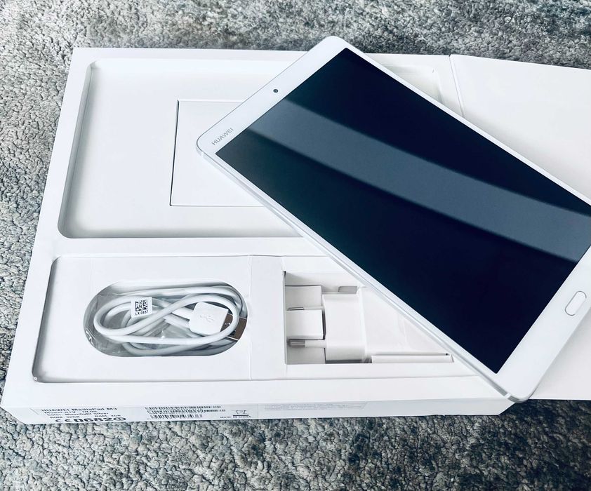 Tableta alba Huawei MediaPad M3