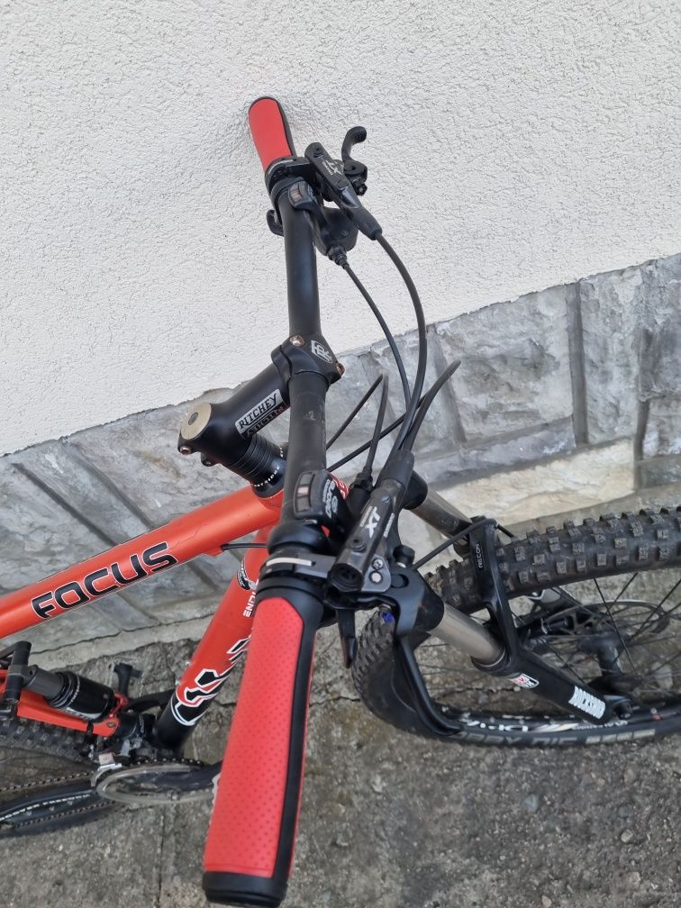 Bicicleta Focus Enduro- Full Suspension 26