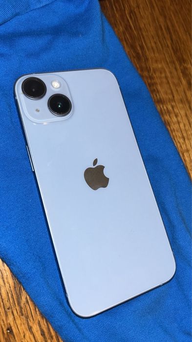 Vand iPhone 14 baby blue. Ca nou nouț!