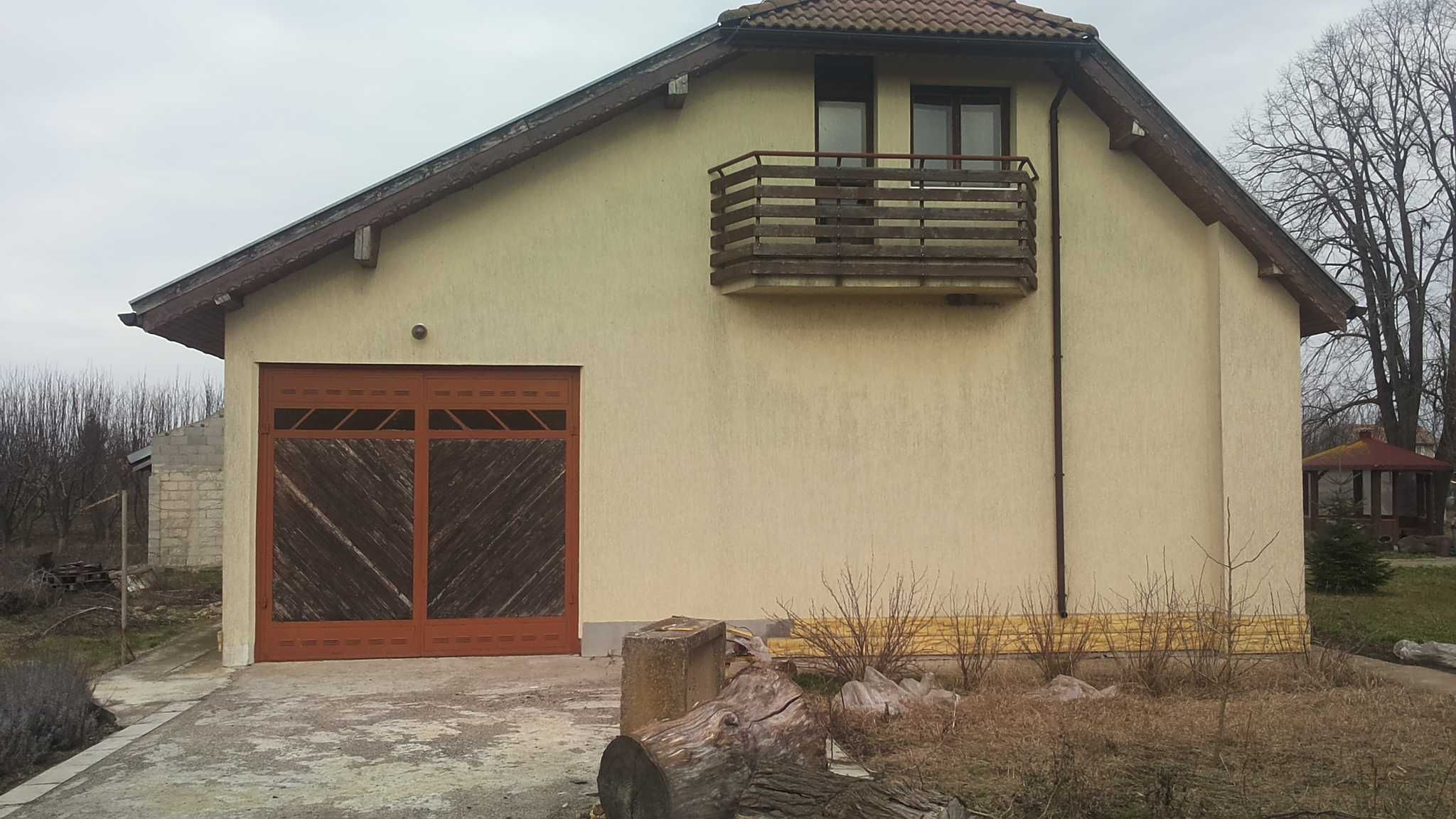 Гояма реновирана къща на 14 км от гр. Добрич в с. Методиево