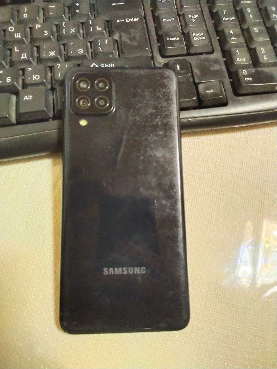 Samsung a22 4g . 4/64