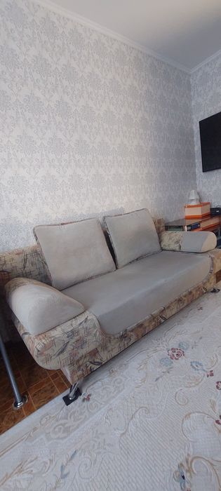 Срочно Тахта в отличном состоянии за 55 000 тенге.