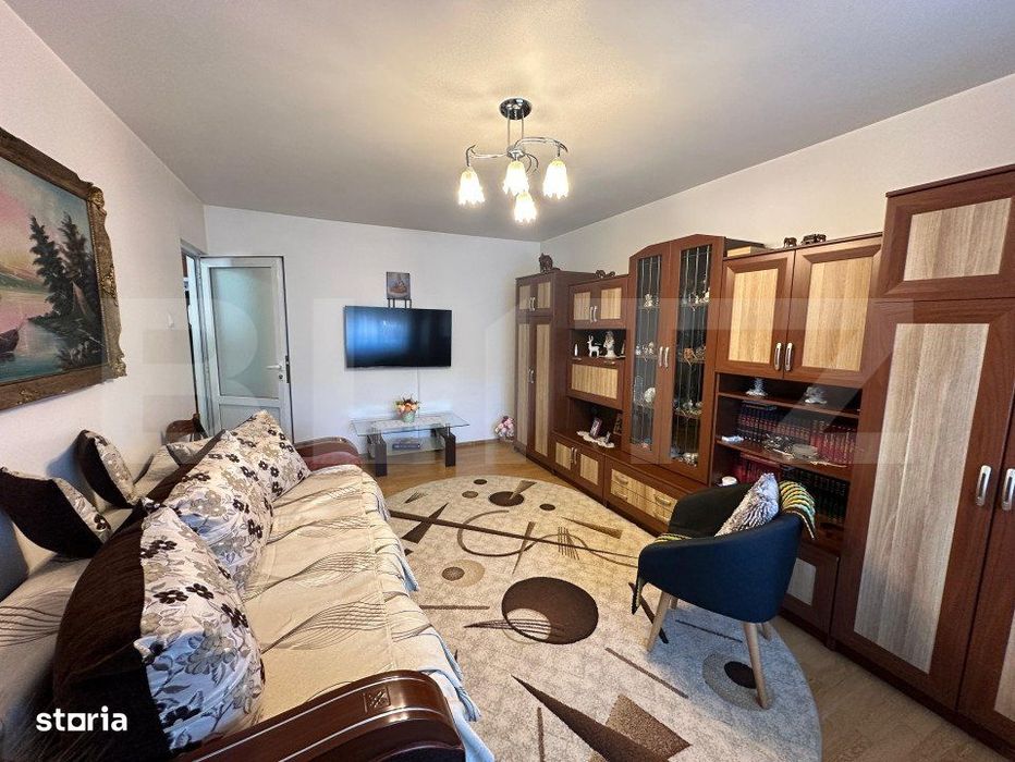 Apartament cu 2 camere, 50 mp, zona Cetate