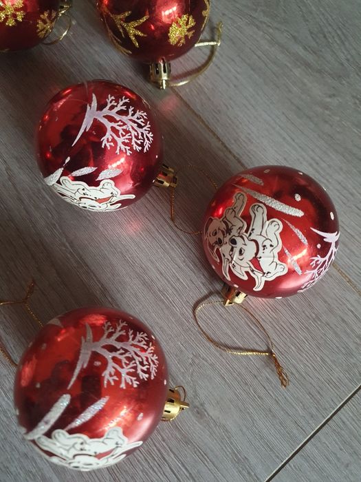 Globuri pictate manual