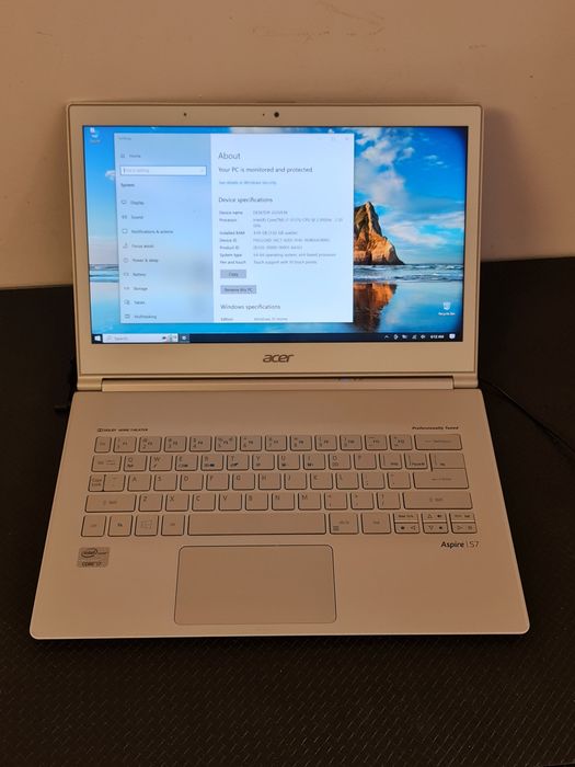Laptop Acer S7 i7/4g ram/256ssd touchscreen