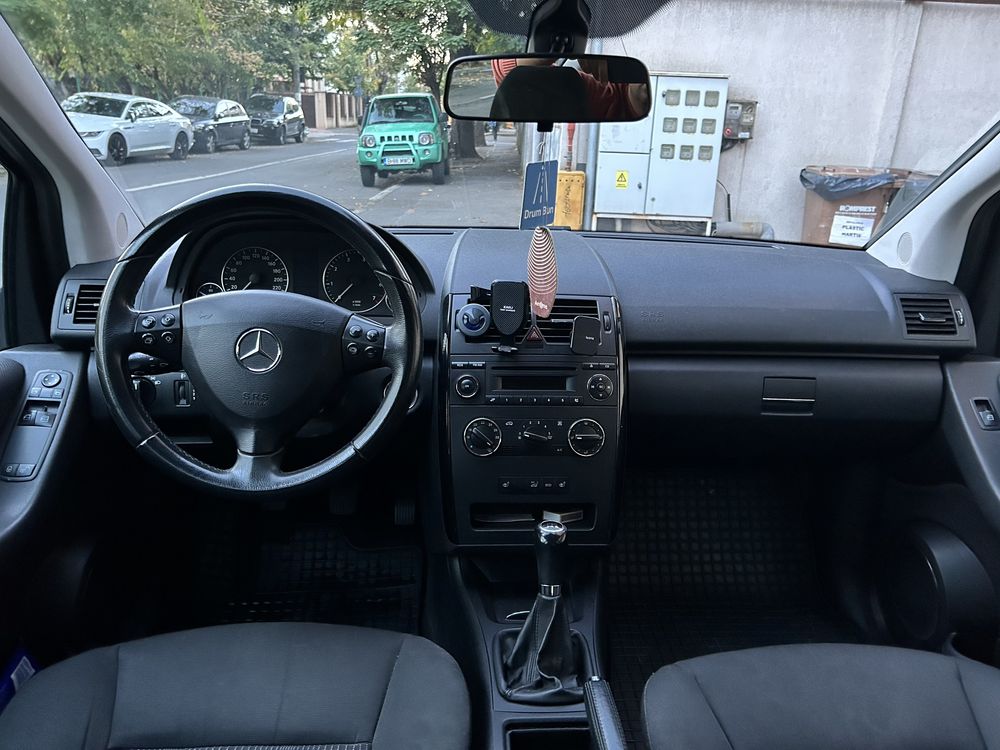 Vand Mercedes A 160 , 1.5 benzina 2010