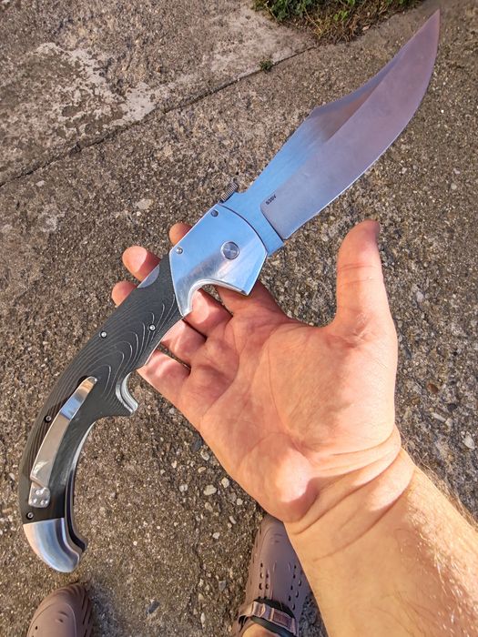 Briceag Espada  dimensiuni mari