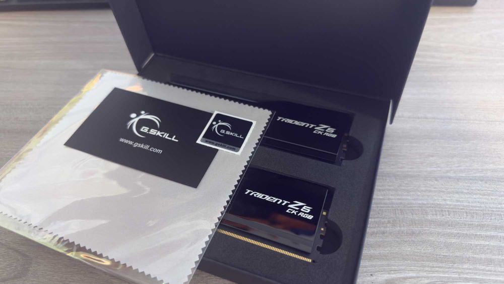 Memorii RAM G.SKILL Trident Z5 CK RGB DDR5-9000 CL42 48GB (2x24GB)