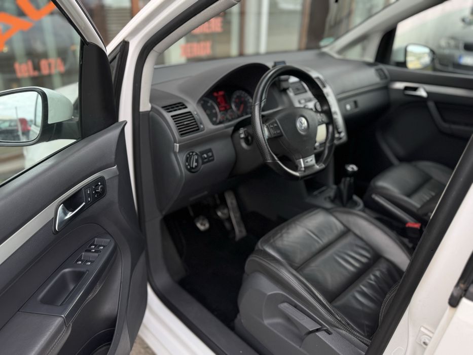 Wv Touran R-Line Edition 2010/05 2.0 Diesel 140 cp