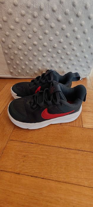 Adidasi Nike copii