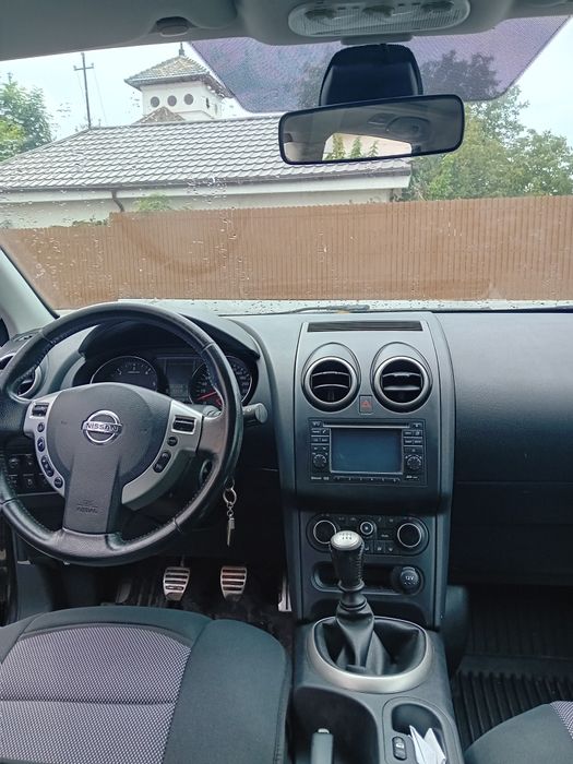Vând nissan qashqai  1,6 dti,130cp.