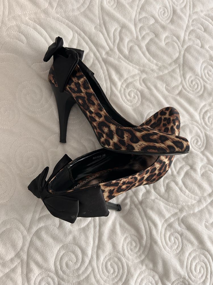 Pantofi cu toc animal print,mar 38