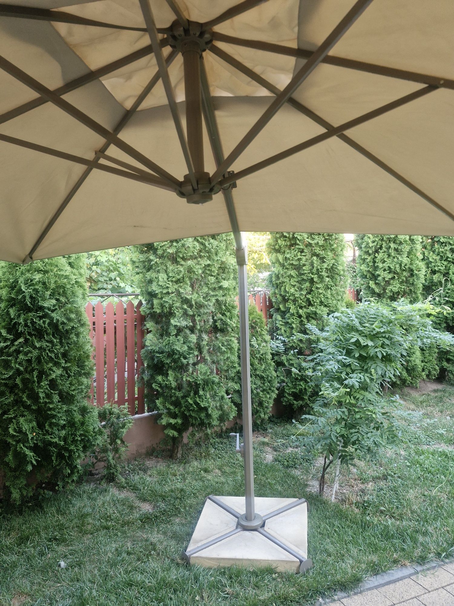 Vand Umbrela, copertina   Gradina 3x3 m