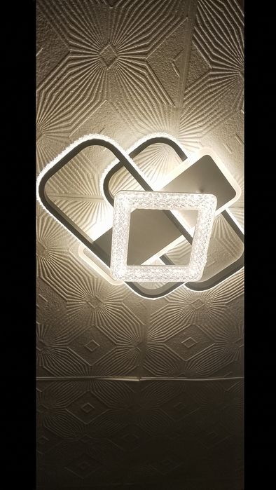 Продам лет люстры