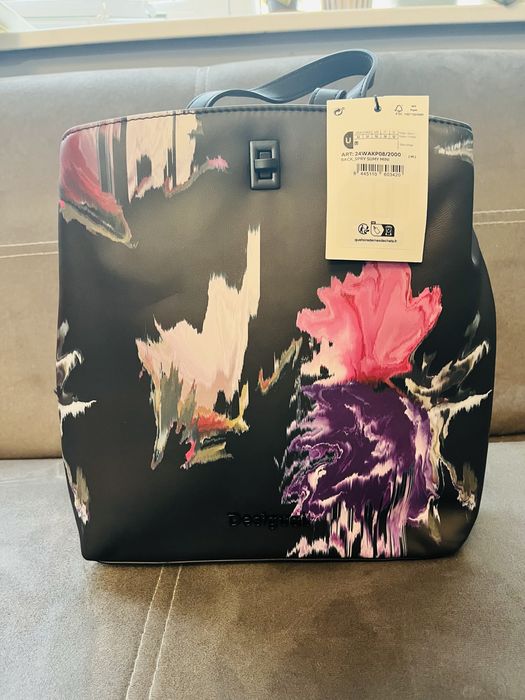 Нова раница/ чанта Desigual