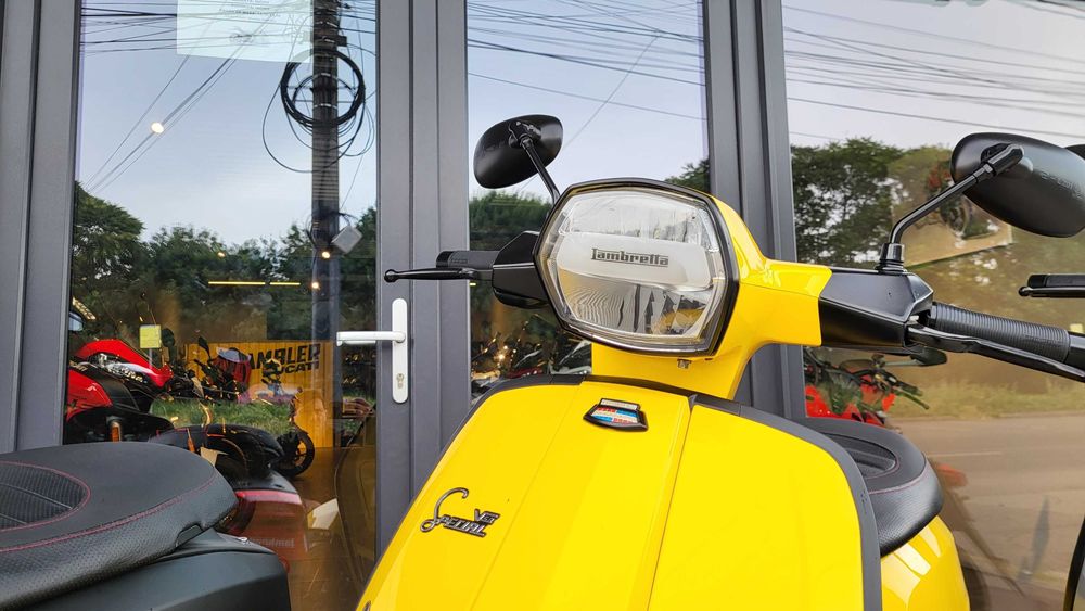 Hobbymoto vinde Lambretta V125 ABS, NOI - 0 KM, categoria B de permis