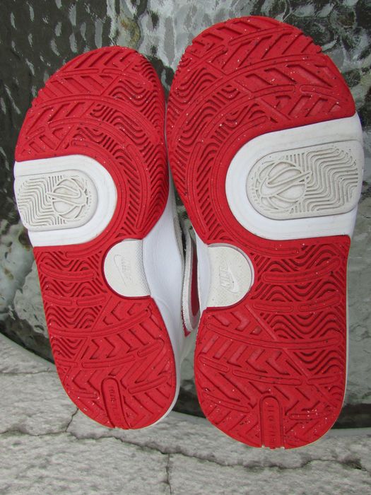 Детски маратонки Nike Team Hustle D 11