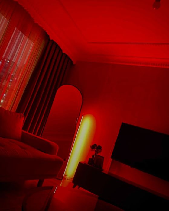 Декоративна Лед лампа RGB със стойка