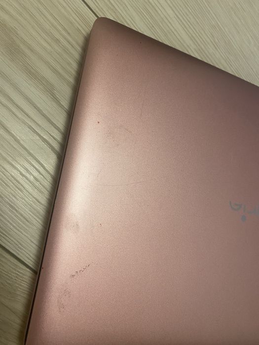 Laptop Myria 4GB RAM culoare roz