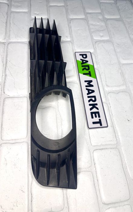 Лява решетка халоген AUDI A8 D3 4E0807681C