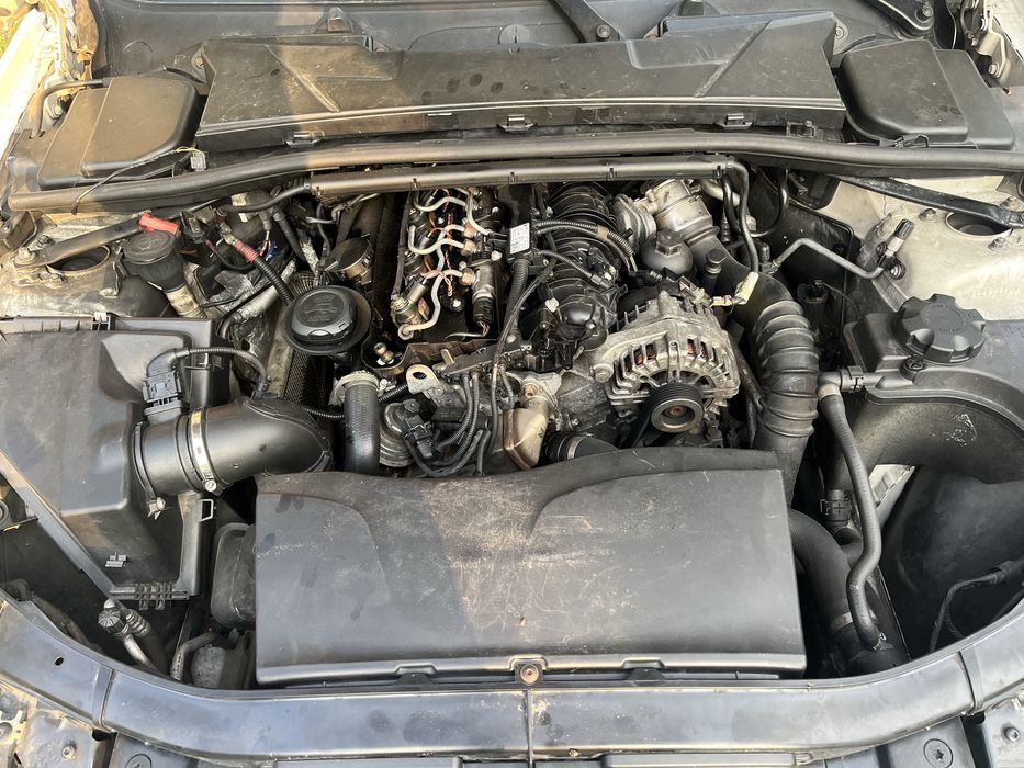 Bara fata spate aripa stanga dreapta far bmw seria 3 e90 91 2.0 d n47