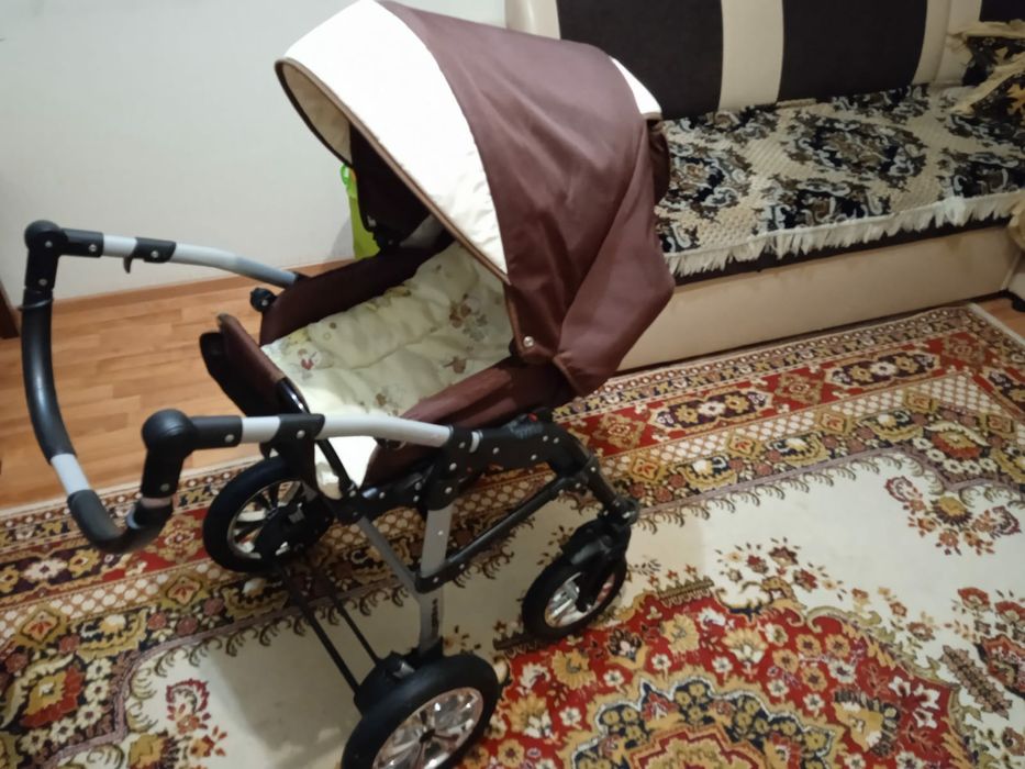 Детская коляска .