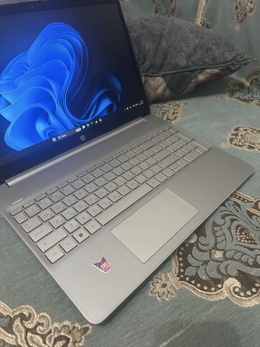 продам   ноутбук с и мышкой либо лбмен на игровой пк