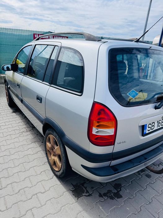 Opel zafira 1.8 cu GPL