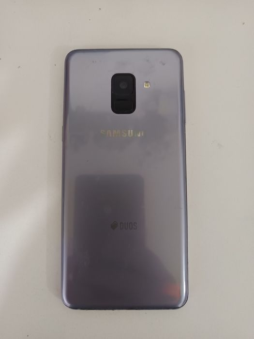 Samsung Galaxy A8 fara display si baterie