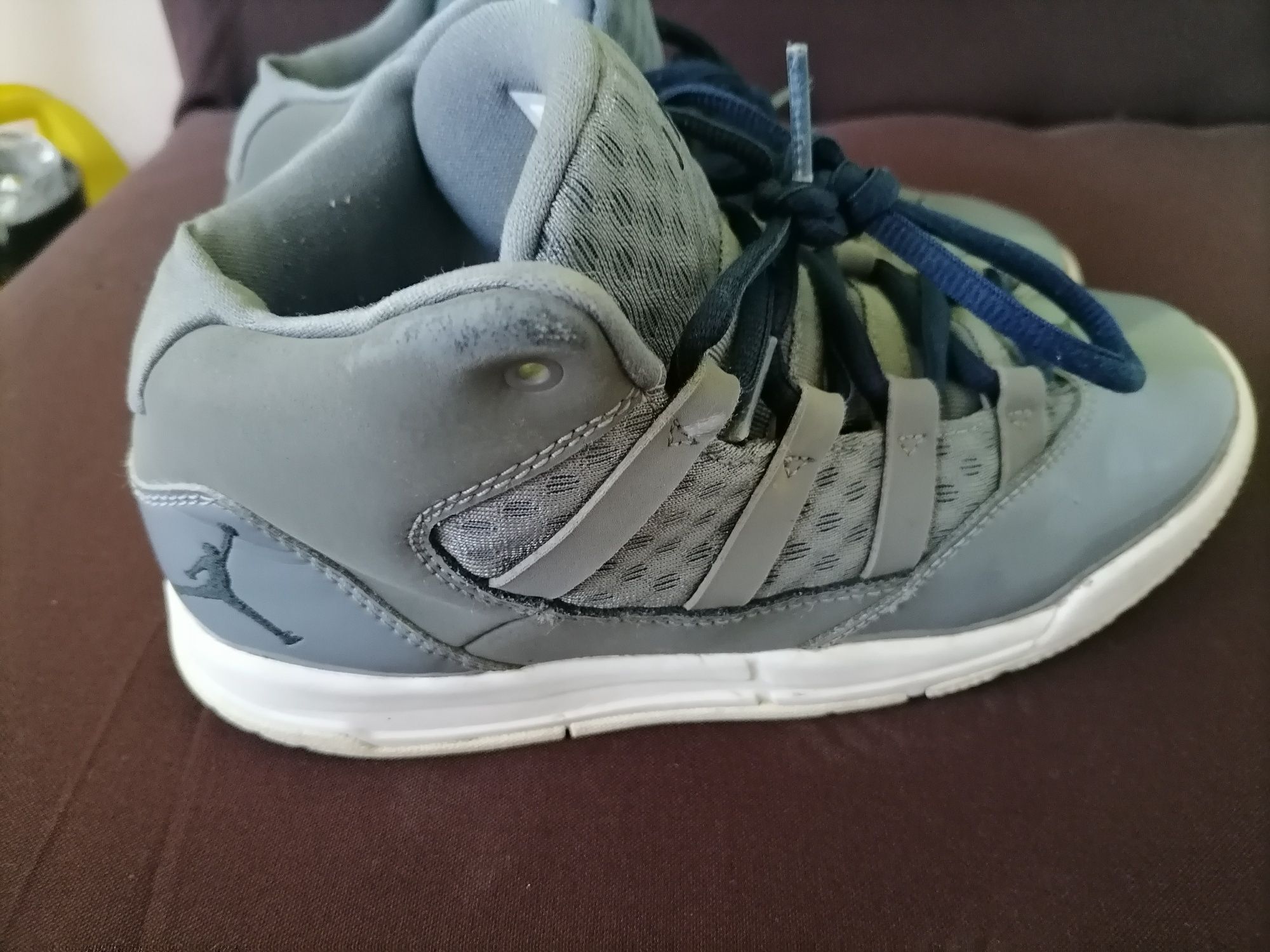 Детски кецове Jordan 35