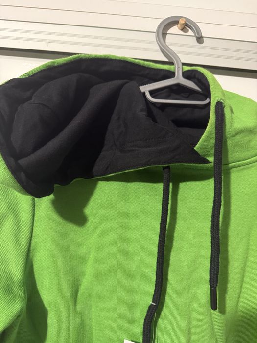 Дамско зелено горнище ново с етикет