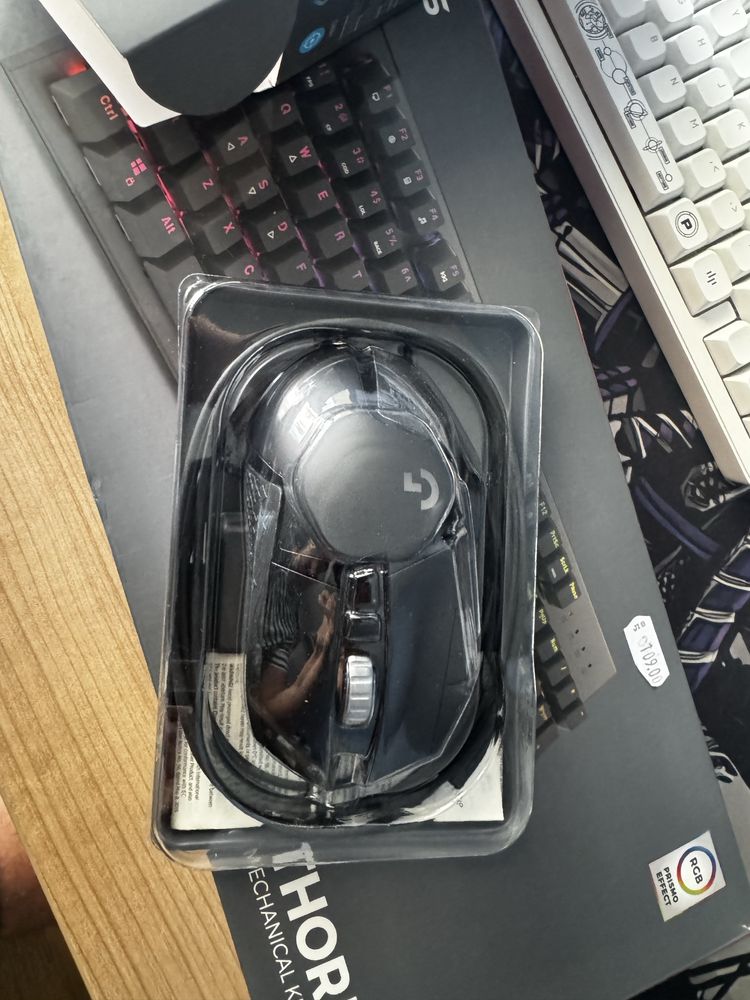 Logitech g502 черна мишка