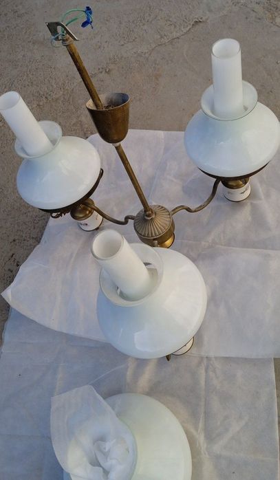 Продам свои кухонные мебели очень хорошее состояние прочный материал