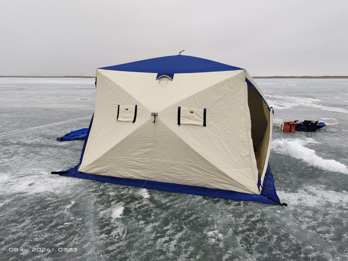 Продаётся  зимняя палатка Polar Bird 4t long compact