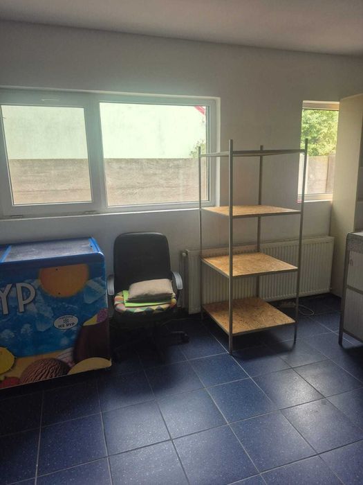 Inchiriez spațiu utvin