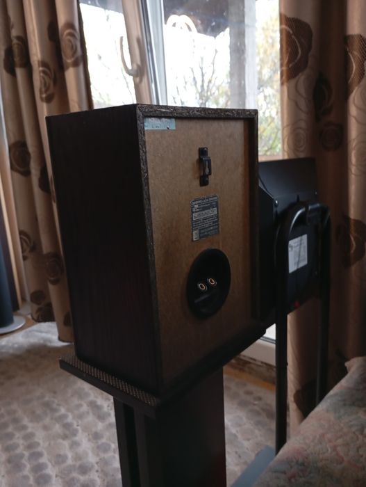 Vând boxe Onkyo 130w