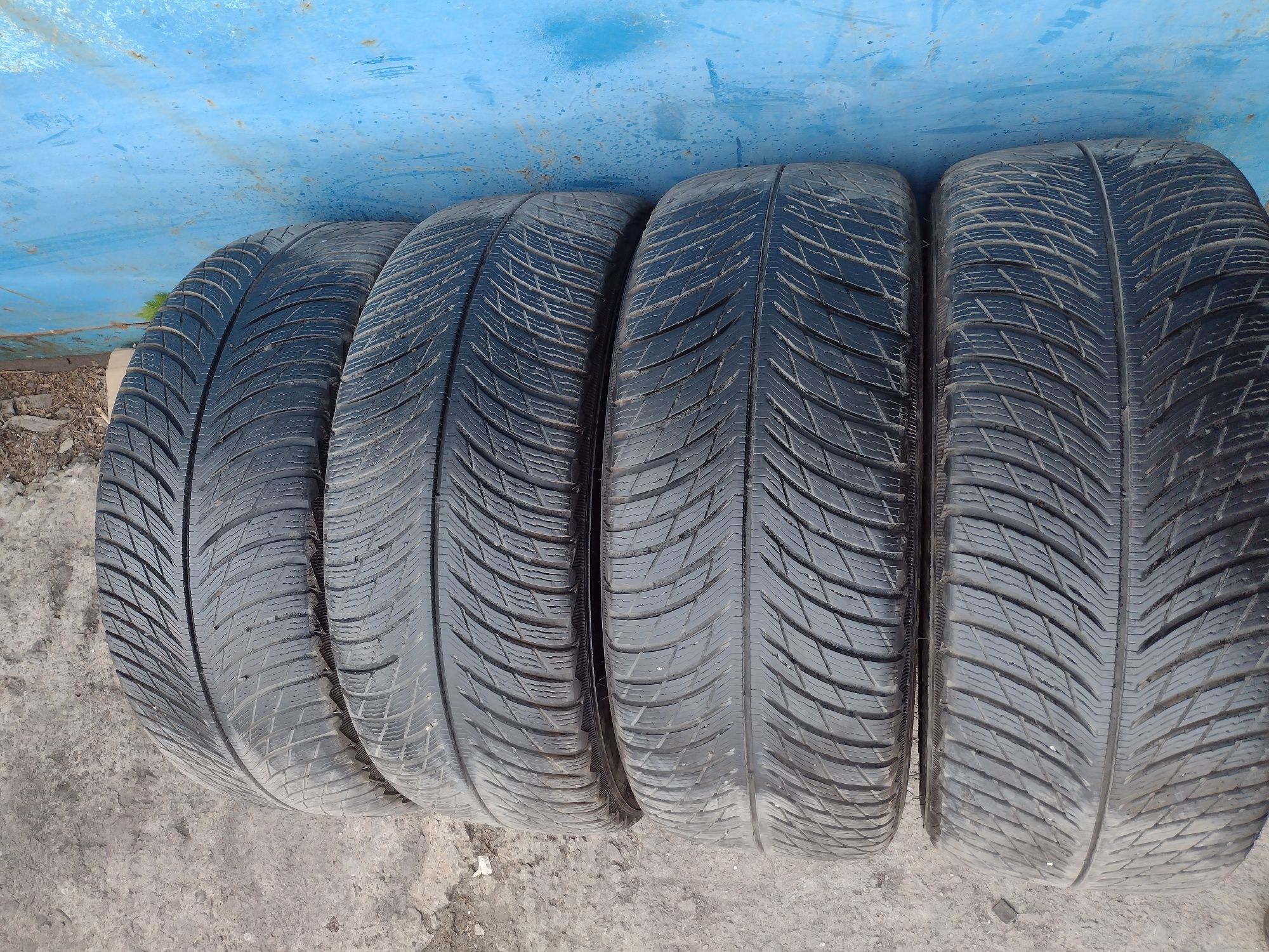 Топ състояние 4бр.235/45/18 Michelin PA5 dot2622