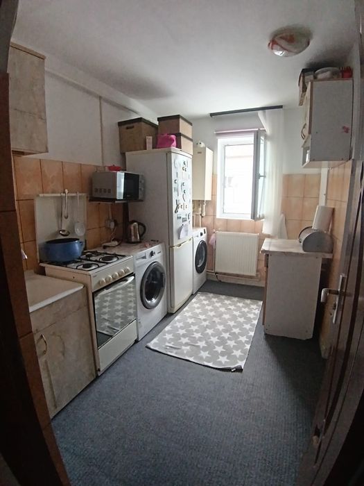 Apartament două camere, multiple îmbunătățiri, etaj 4