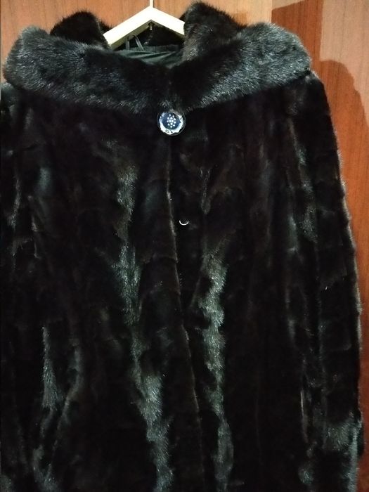 Продам шубу норковую недорого.